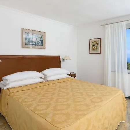 מלון Bellavista 3*
