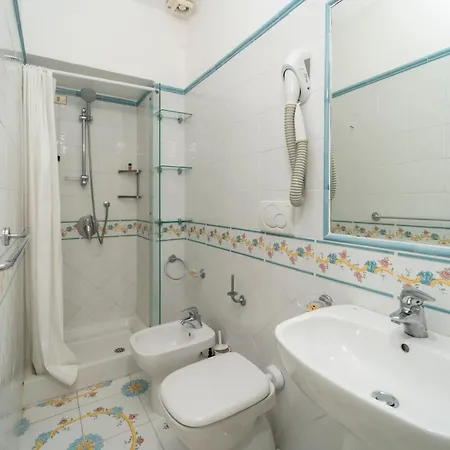 Bellavista מלון 3*