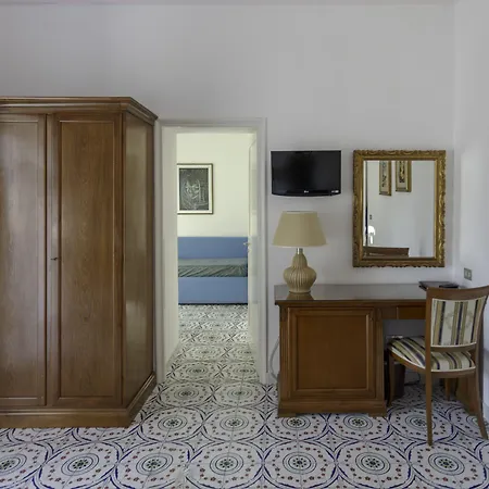 מלון Bellavista 3*