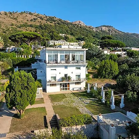 מלון Bellavista 3*